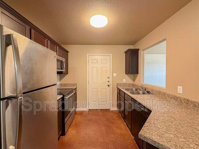 Building Photo - 1576 Vani Ct