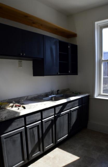 Building Photo - 1254 N Maplewood Ave