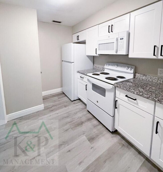 Foto del edificio - 515 Duchess Ct