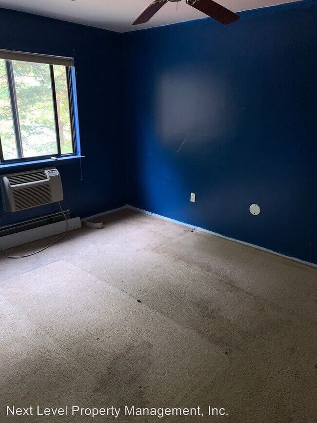 Building Photo - 9 Heritage Dr