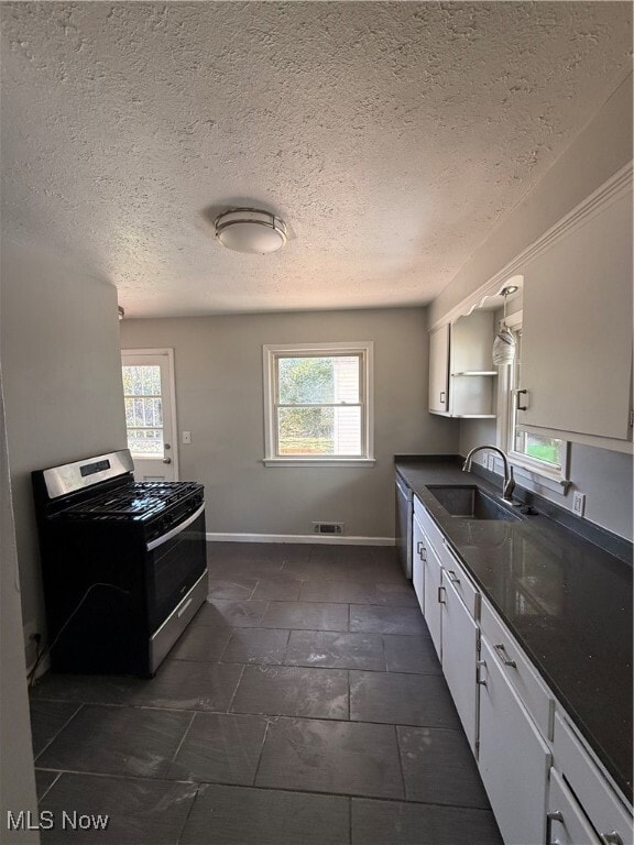 852 Washington St Bedford, OH 44146 – photo 4