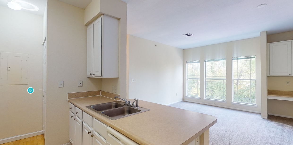 Photo - Stanford Place Apartments