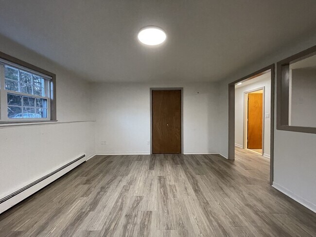 Building Photo - 805 Haverhill St