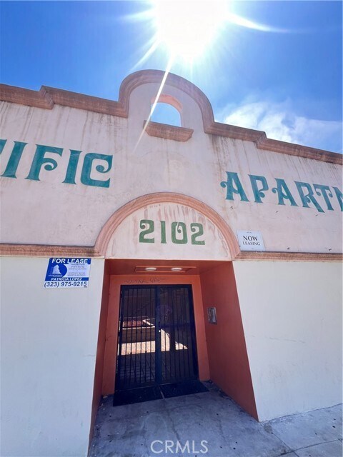 Primary Photo - 2102 S Pacific Ave