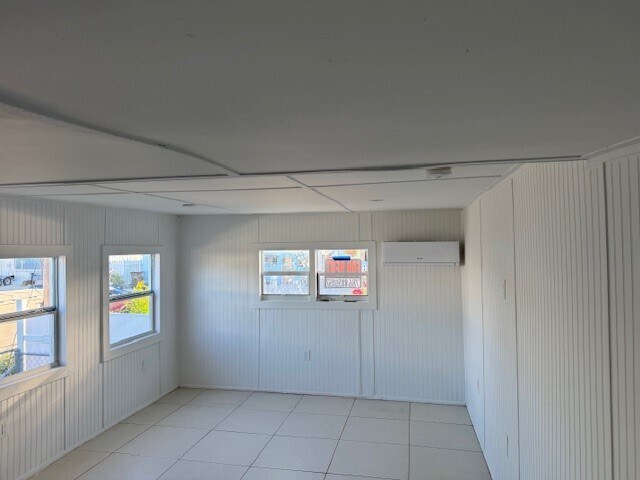 Foto del edificio - 354 Oleander Dr