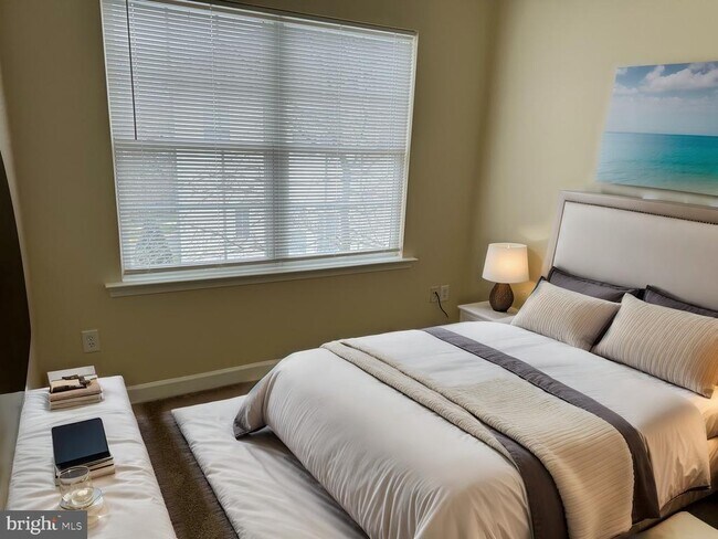 Foto del edificio - 5543 Hartfield Ave