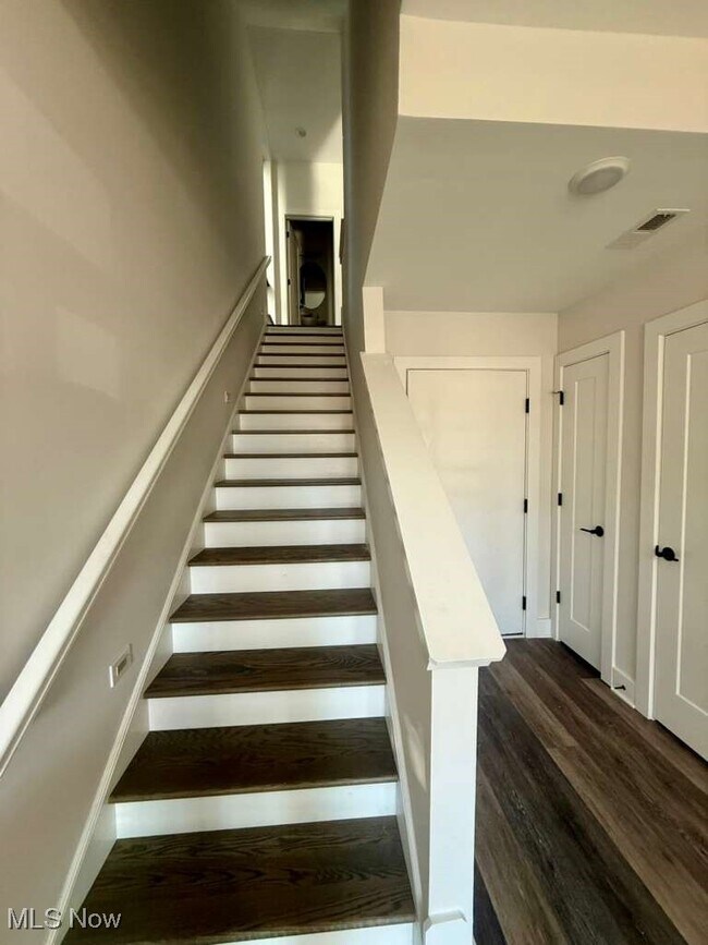 Foto del edificio - 1495 Superior Ave E