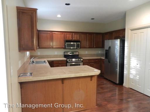 Building Photo - 4 br, 2.5 bath House - 5925 NE 60th Avenue