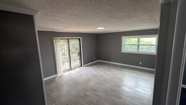 Photo - 2530 Rozelle St (Memphis, TN) House