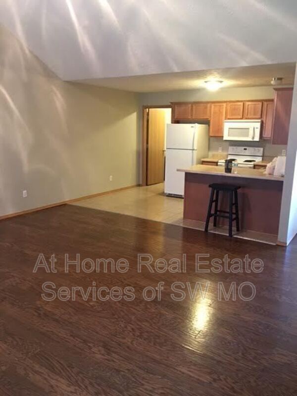 1262 N Northwood Ave, Republic, MO 65738 Condo for Rent in Republic