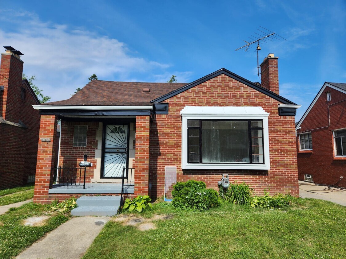 Foto principal - 16751 Forrer St