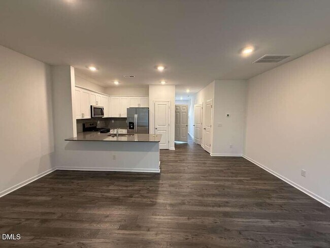 Foto del edificio - 417 Belgian Red Wy