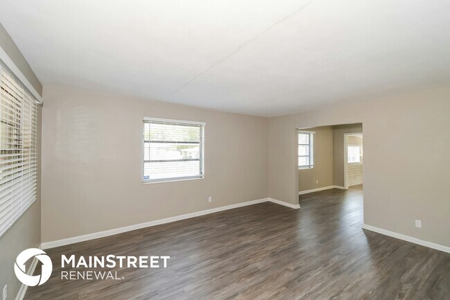 Foto del edificio - 6238 Green Pine Ln