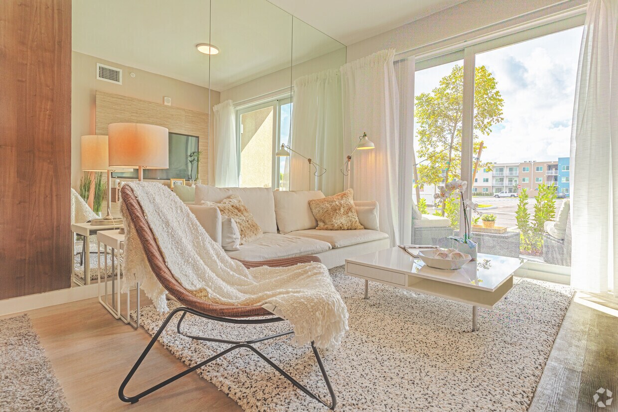 Pine Groves FL Apartments, LP Apartments in Homestead, FL