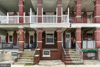 Building Photo - 1618 S 56th St