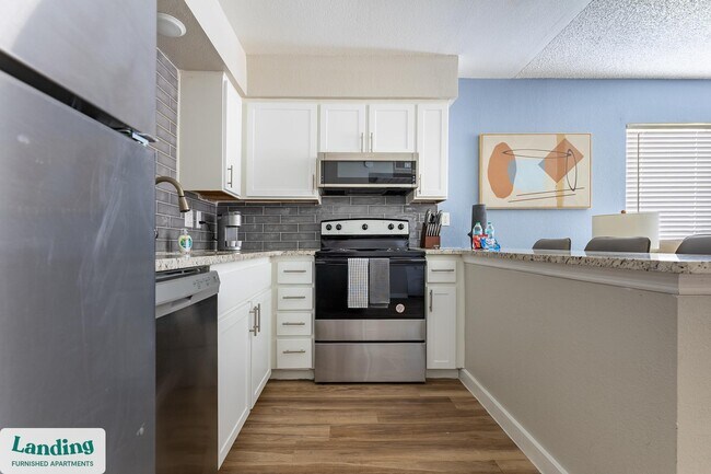 Building Photo - 5704 W Thomas Rd