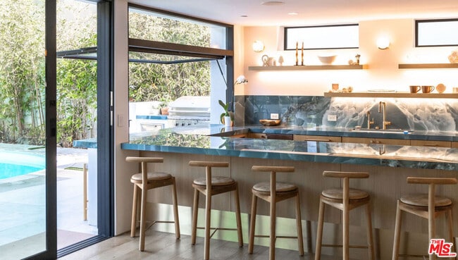 Foto del edificio - 606 N Ardmore Ave