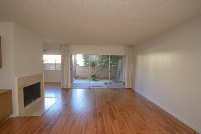 Building Photo - 1125 Arcadia Ave