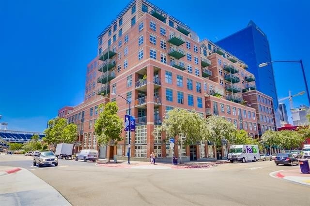 Edificio - 877 Island Ave