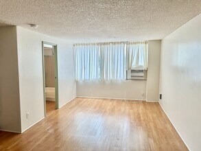 Building Photo - 1060 Kamehameha Hwy