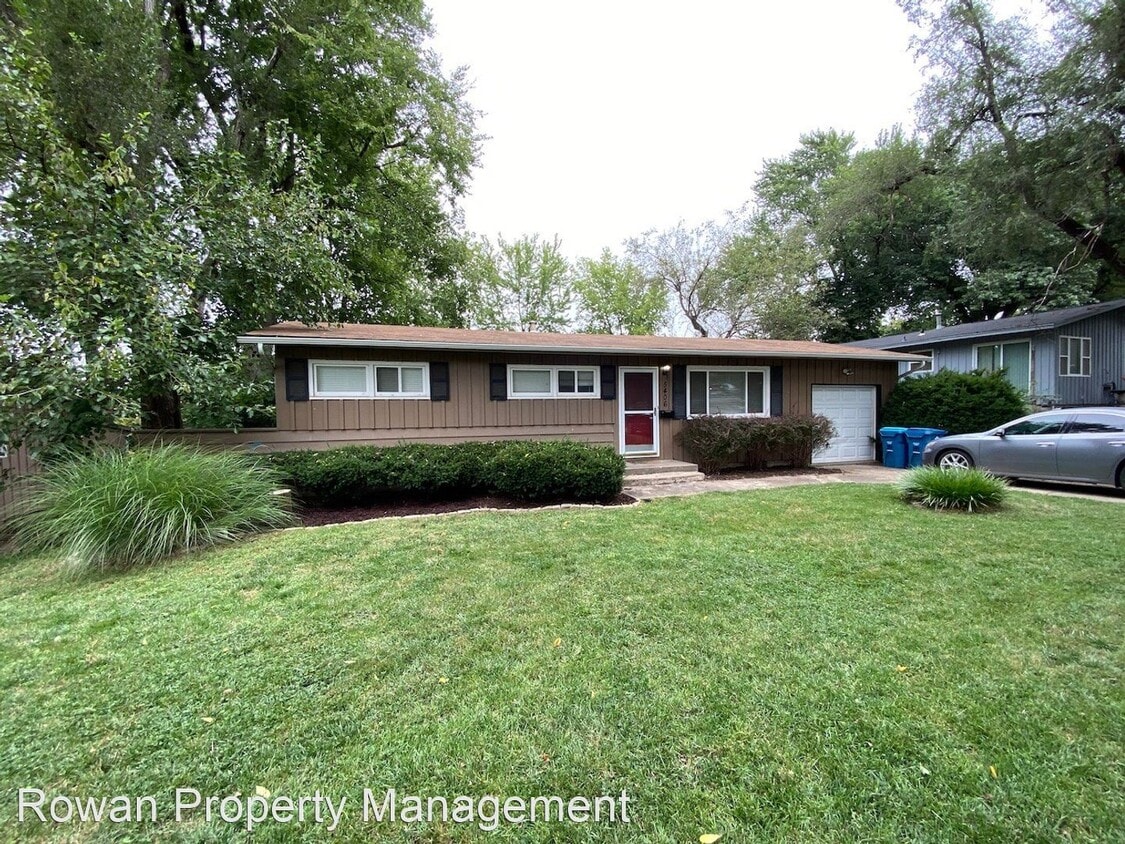 5406 W 76th St, Prairie Village, KS 66208 House Rental in Prairie Village, KS
