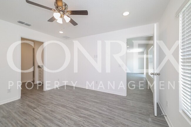 Foto del edificio - Amazing, NEW Auburndale Home!