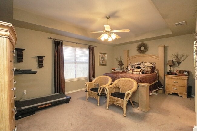 Building Photo - 7813 Kingshire Dr