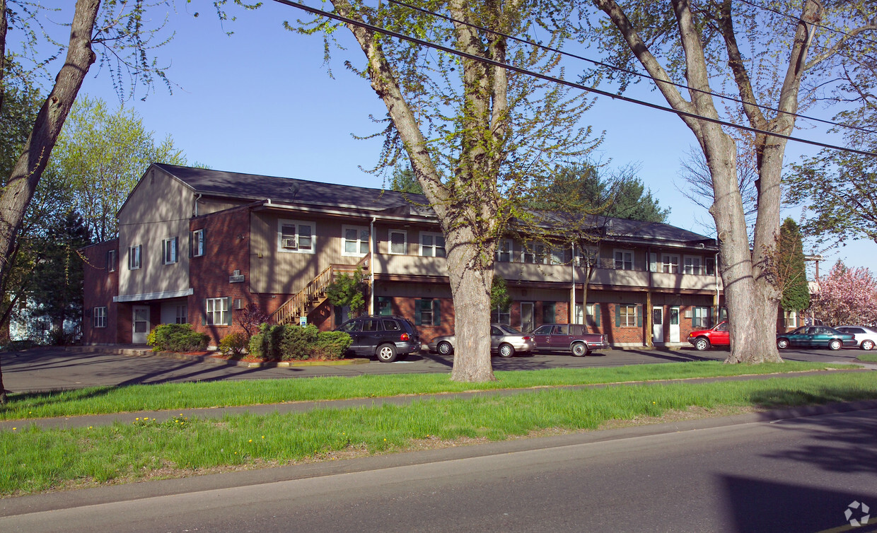 Building Photo - Maplewood Apartments