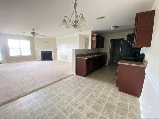 Foto del edificio - 1305 Kershaw Loop