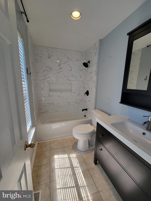 Building Photo - 16442 Canvass Back Ct