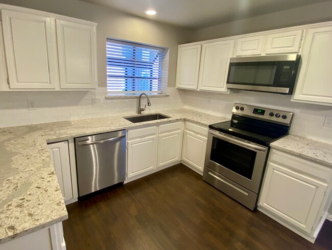 Photo - 3924 Denham Way House