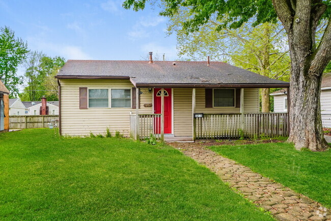 Building Photo - 1261 Grovewood Dr
