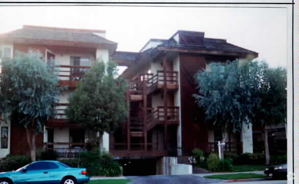 Building Photo - 4074 Swift Ave