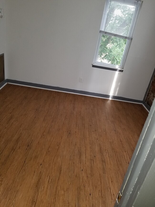 Foto del edificio - 1134 Rodman St