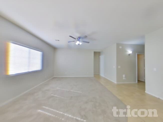 Building Photo - 2097 E Paso Fino Dr