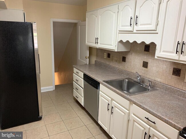 Foto del edificio - 976 Fairmount Ave