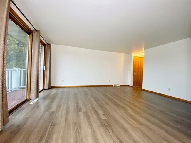 Foto del edificio - 3037 Humboldt Rd