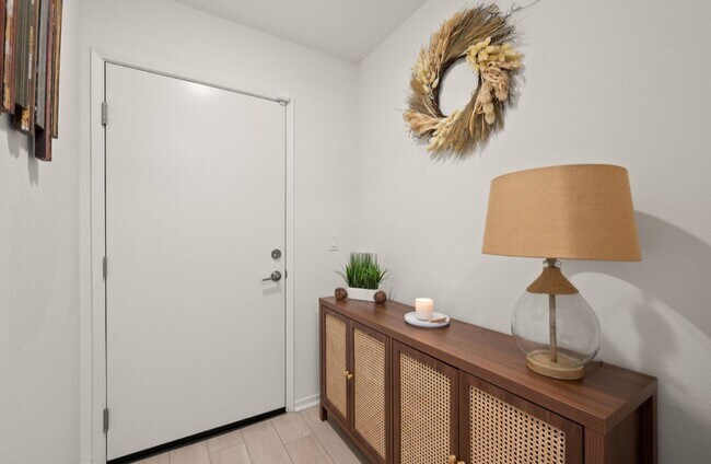 Foto del edificio - Recent Construction 4 Bedroom Townhome in ...