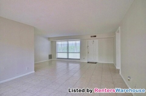 Foto del edificio - 1220 Homewood Blvd