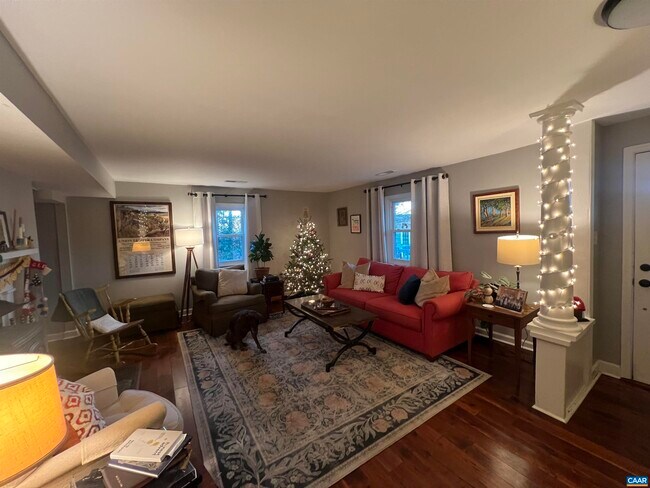 Foto del edificio - 211 5th St NW