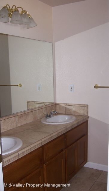 Building Photo - 3 br, 2.5 bath House - 1199 Goble Court