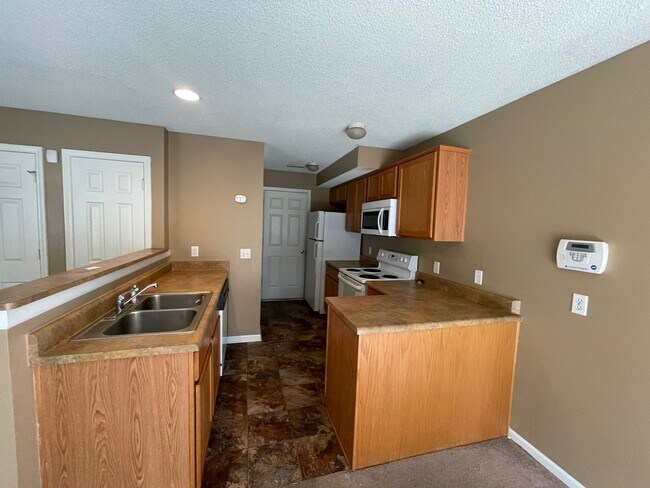 Foto del edificio - 2608 Deerfield Blvd