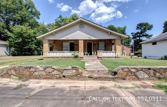 Building Photo - 1502 Sycamore St