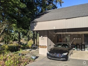 Building Photo - 13759 NE 69th St