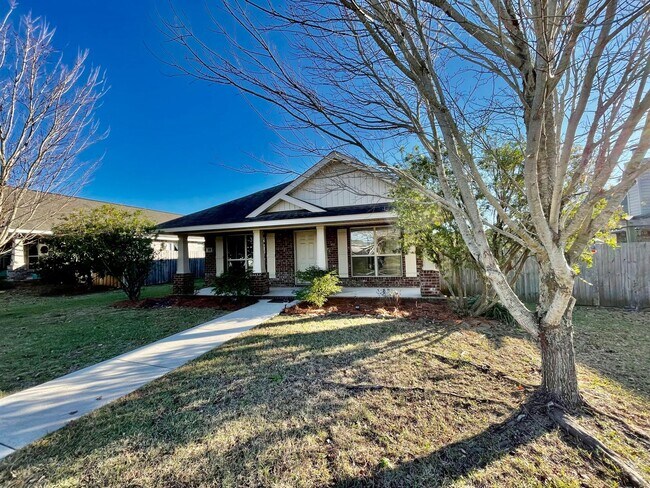 Building Photo - WEST FAIRHOPE IN HUNTINGTON WOODS