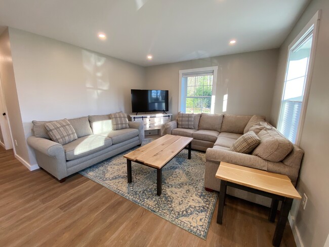 Foto del edificio - 144 Buttonbush Ln