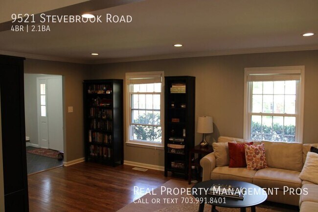 Building Photo - Spacious Fairax Colonial- Great Location a...