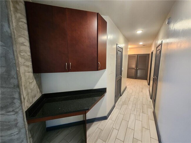 Foto del edificio - 400 W Peachtree St NW