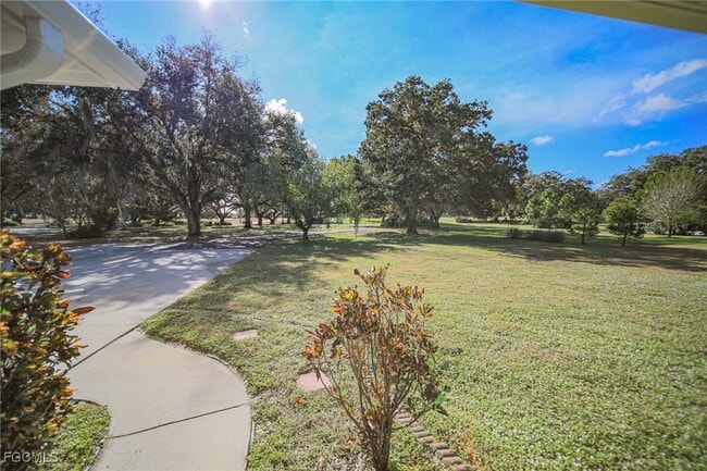 Building Photo - 1250 Riverbend Dr