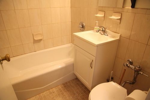 Foto del edificio - 317 W 104th St